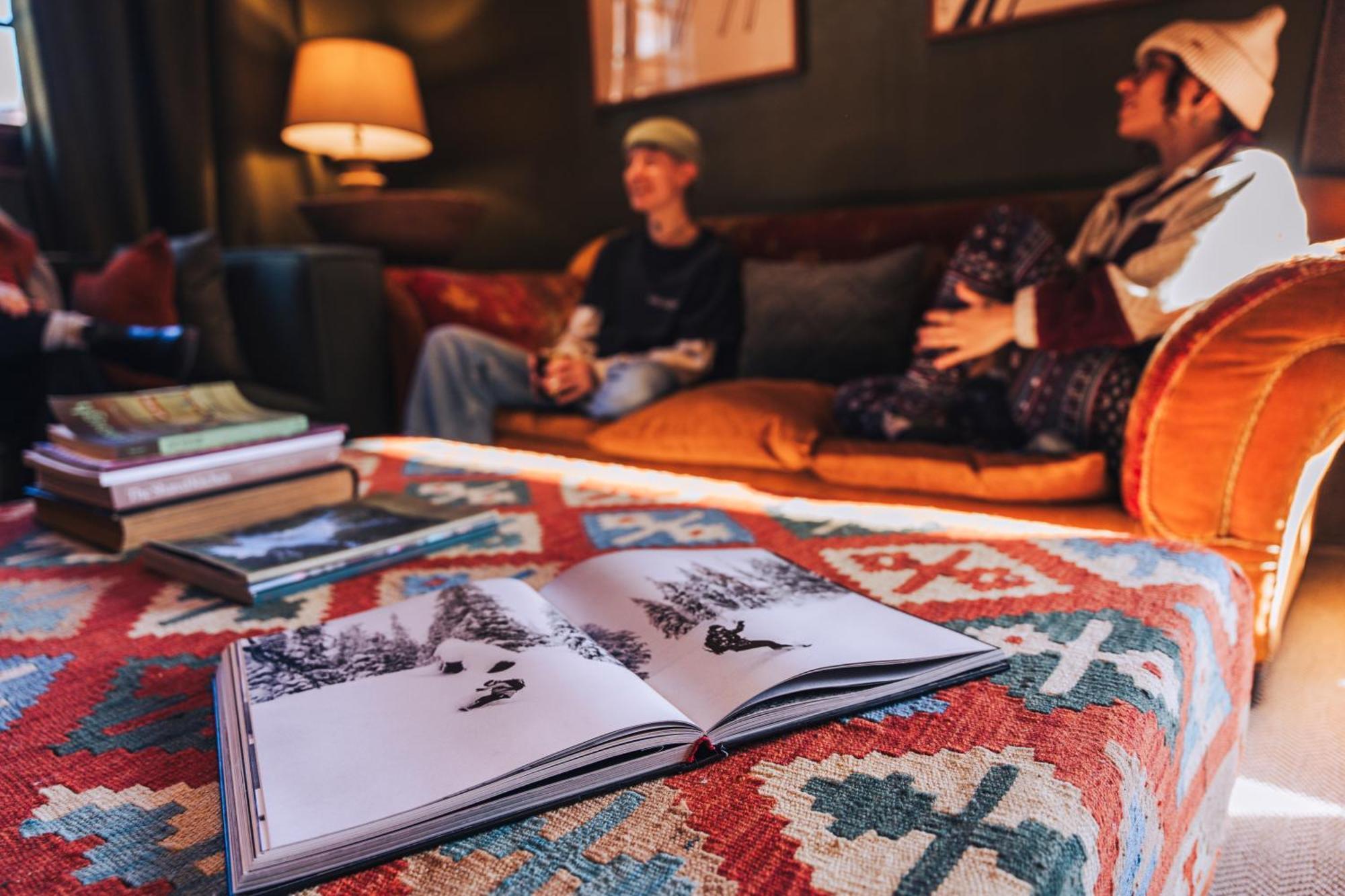 The Fat Fox Lodge, Morzine Монрьон Экстерьер фото