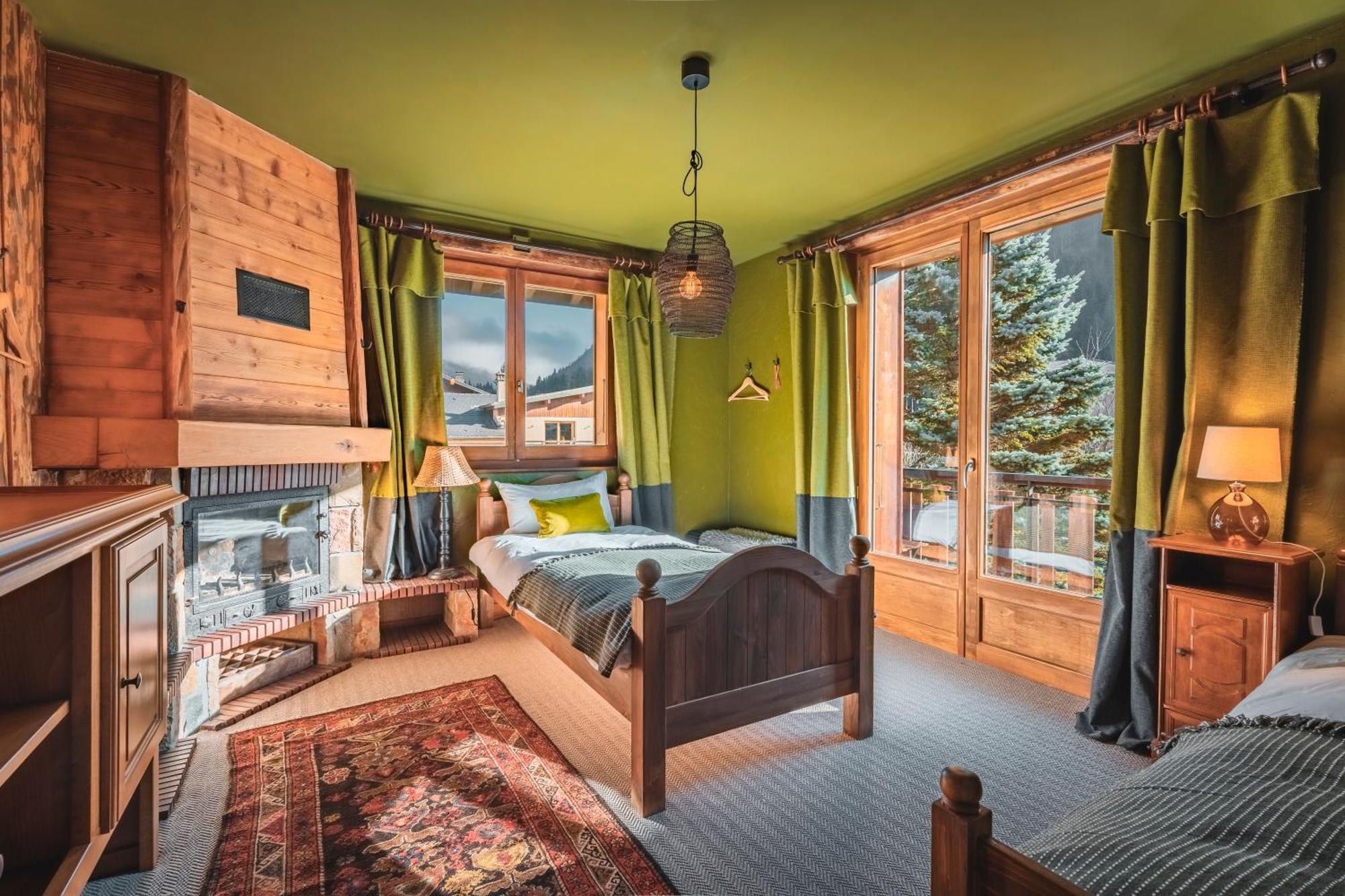 The Fat Fox Lodge, Morzine Монрьон Экстерьер фото